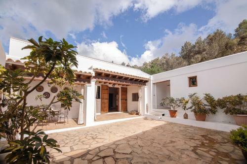 Casa Rural Can Rotes Con Jardin Y Barbacoa