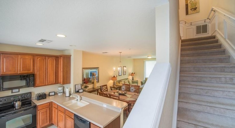 Villa Orlando Resort Rentals Near Universal