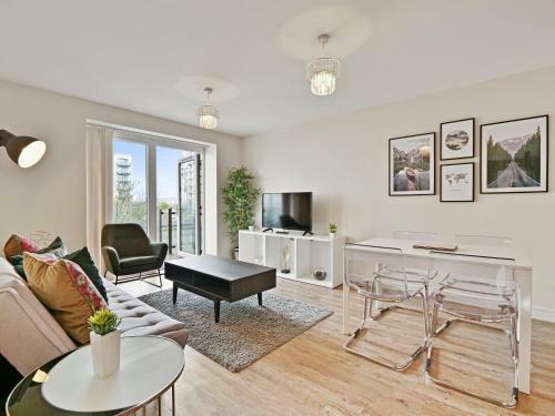 The Pier Apartment 4
