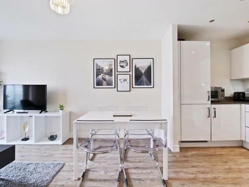 The Pier Apartment 4