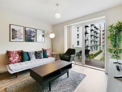 The Pier Apartment 4