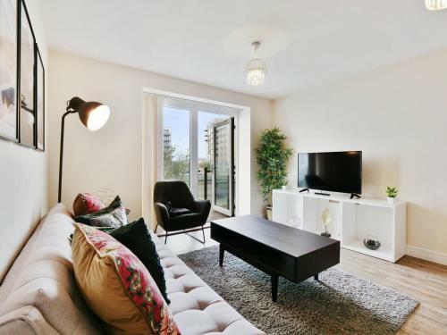 The Pier Apartment 4
