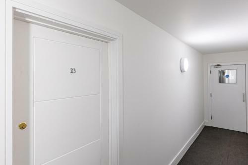 Apartamento Modern Contractor Flat With Free Parking In A Great Location By Comfyworkers
