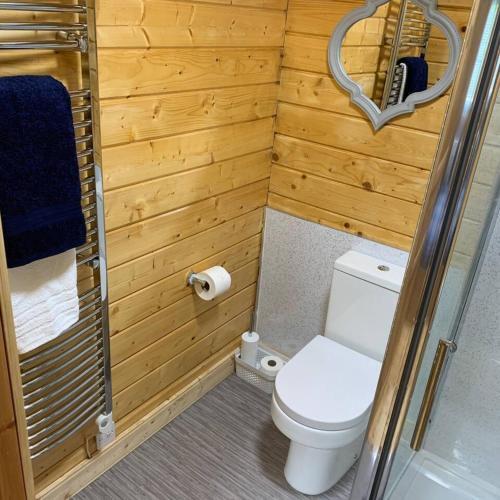 Duncairn Cabin 1 Dog Friendly And Mins From Town