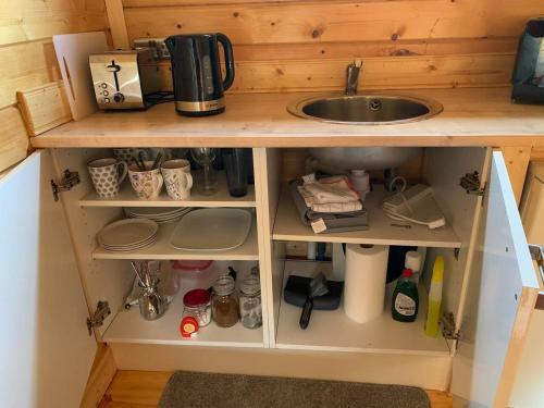 Duncairn Cabin 1 Dog Friendly And Mins From Town