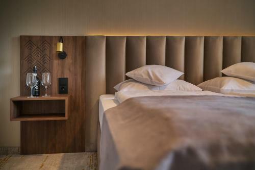 Five Seasons Two Aparthotel