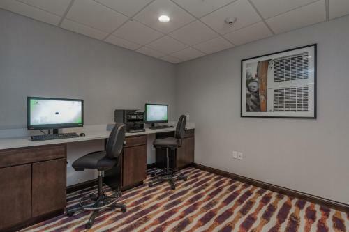 Holiday Inn Mishawaka, An Ihg Hotel