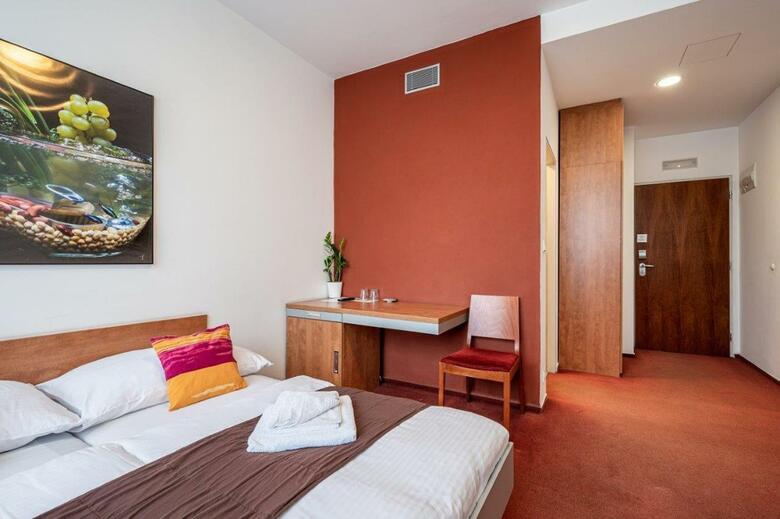Hotel Ruby Blue
