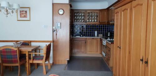 Loch Rannoch Otter Lodge 8