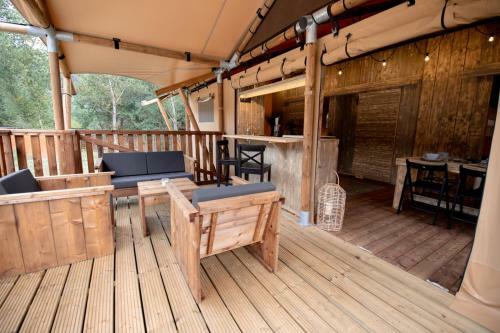 Can Bora Lodges