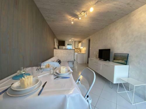 Maison Cl�der, 3 Pi�ces, 3 Personnes - Fr-1-625-3