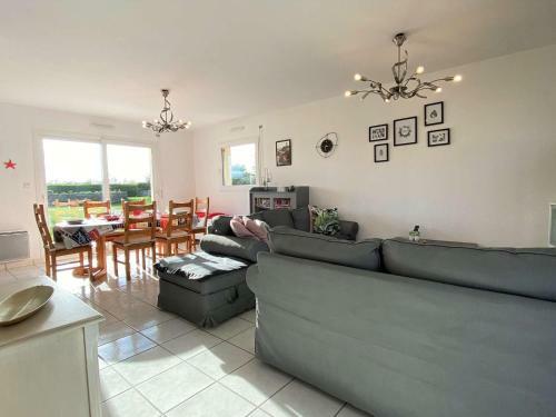 Maison Cl�der, 4 Pi�ces, 6 Personnes - Fr-1-625-2