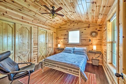 Scenic Cabin About 2 Mi To Nolin Lake State Park!