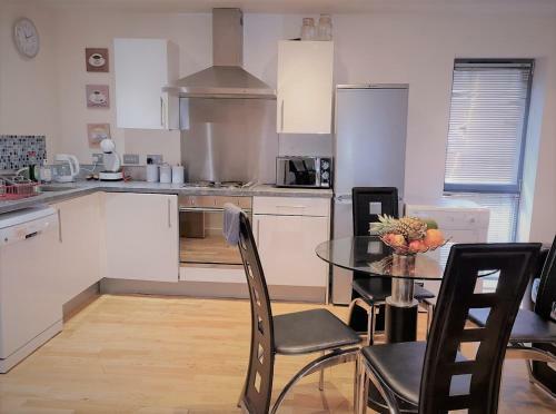 Sidemersey Livings - Two-bedroom Ground-floor Apartment