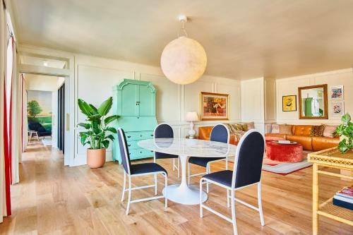 Virgin Hotels New Orleans