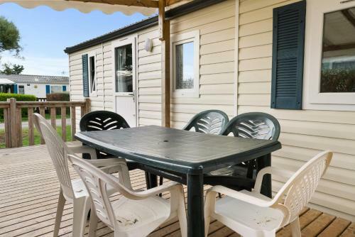 Vacanceselect Mobil Homes - Camping Santa Elena Ciutat