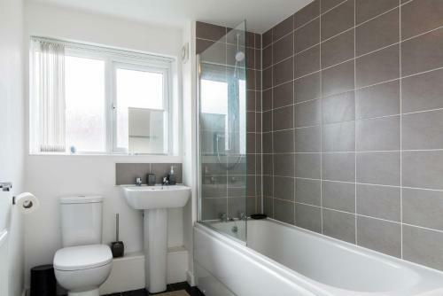 Apartamento Sublime Stays Coventry 2 Bed Apt - Netflix And Parking