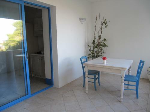 Villa Flora Studios & Apartments