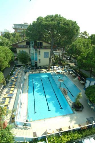 Hotel Flora