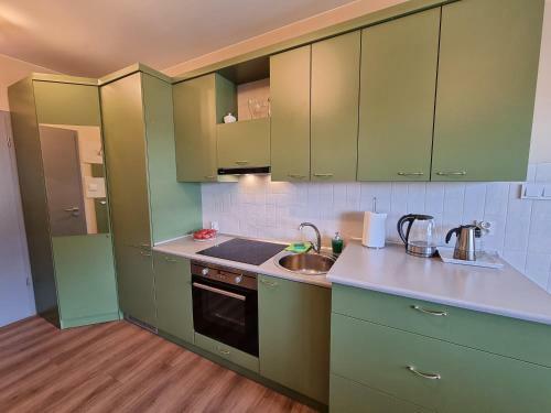 Apartamenty 5 M�rz - 365pam