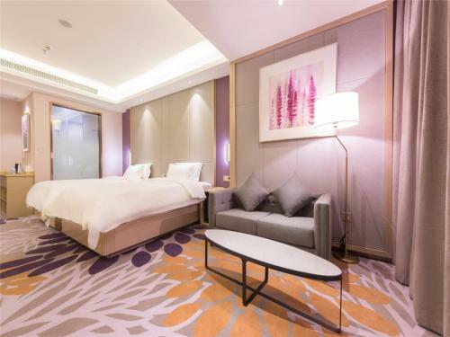 Lavande Hotel Heyuan Dongyuan