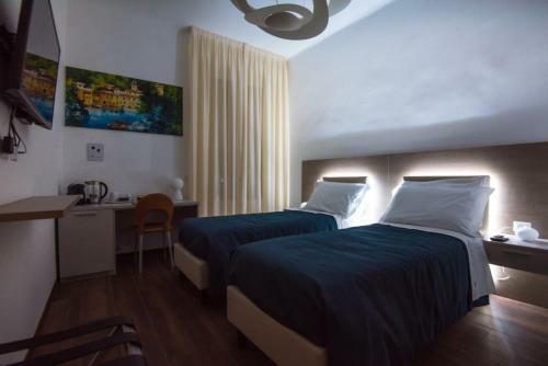 Hostal Enjoy Milano Skyline