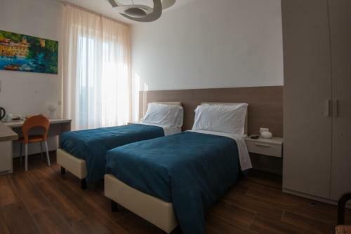 Hostal Enjoy Milano Skyline