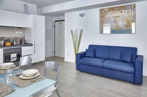 Center Station Central Apartment