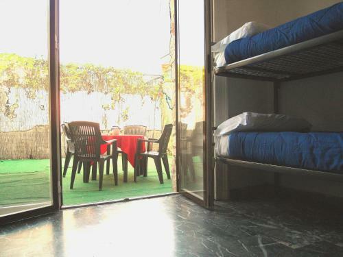 Hostel California