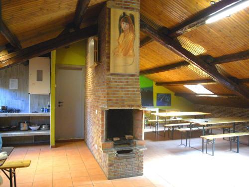 Hostel California