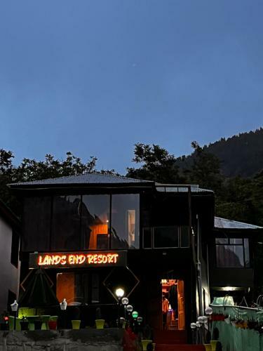 Hotel Lands End Resort