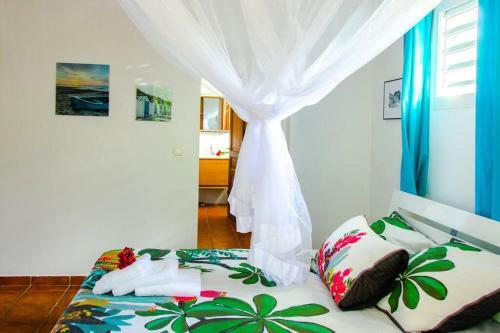 Mora Mora, Villa Cr�ole Avec Piscine & Jardin