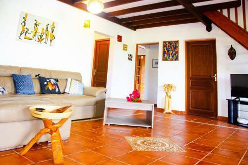 Mora Mora, Villa Cr�ole Avec Piscine & Jardin