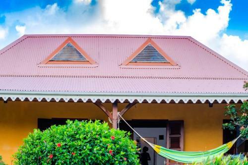 Mora Mora, Villa Cr�ole Avec Piscine & Jardin