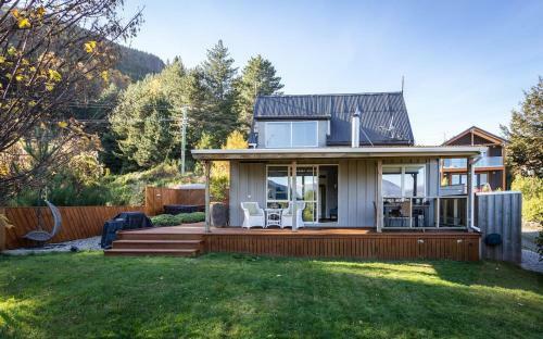 Private Cottage With Spa And Amazing Lake Views