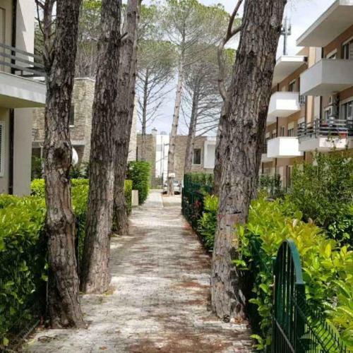 Beach Apartment In Quite Area 8 Min From The Beach