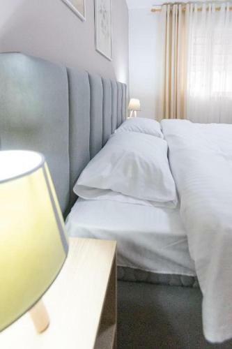 Light-2 Apartment In Tirana City Center