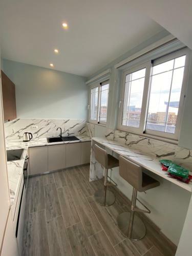Nr1 Luxury Penthouse Swimming Pool Mali Robit,durres