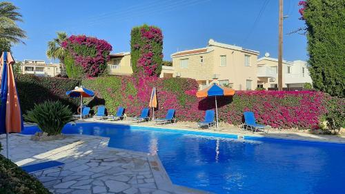 House In Eva Gardens With Pool And Garden