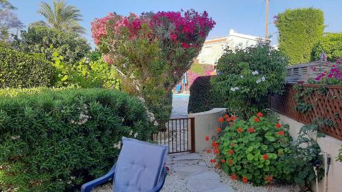 House In Eva Gardens With Pool And Garden