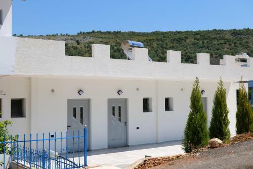 Andrea Apartments