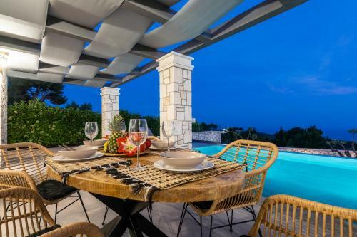Villa Castielia Residence
