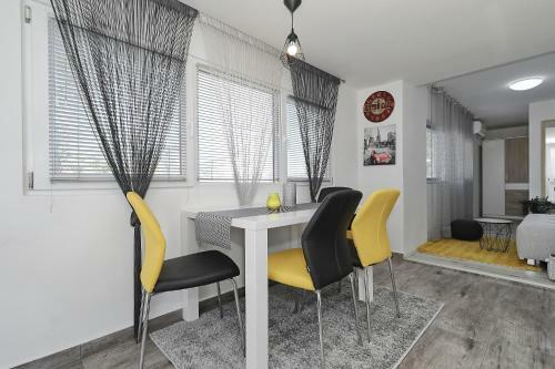 Apartmani Nella