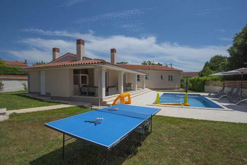 Villa Mit Pool Und Klimatisierten Schlafzimmern