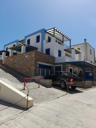 Summerandros Apartment