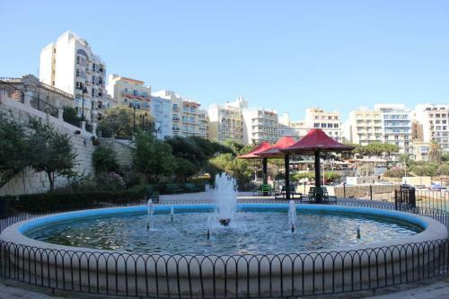 Apartamento Sunny 2 Bedroom, 2 Bathrooms, Seaside Apt.