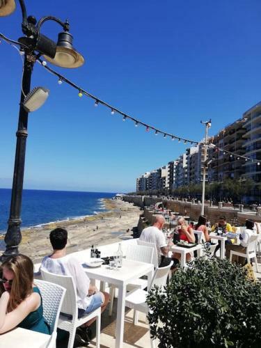 Apartamento Sunny 2 Bedroom, 2 Bathrooms, Seaside Apt.