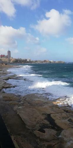 Apartamento Sunny 2 Bedroom, 2 Bathrooms, Seaside Apt.