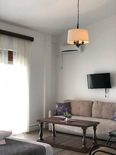 Azur Apartments