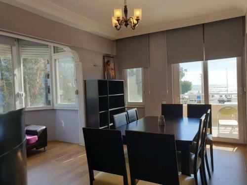 Apartamento Luxury Home With A Sea And Castle View At Centre
